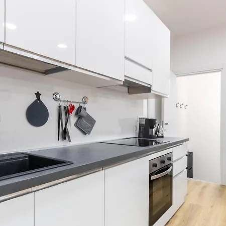 Hostdomus - Azure Loft Free Garage * ロアーノ