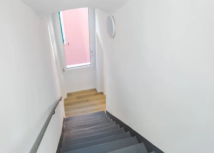 Hostdomus - Azure Loft Free Garage * Loano