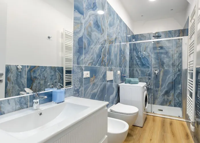 Apartman Hostdomus - Azure Loft Free Garage