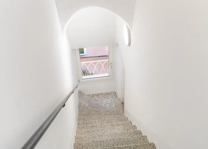 Hostdomus - Azure Loft Free Garage Loano