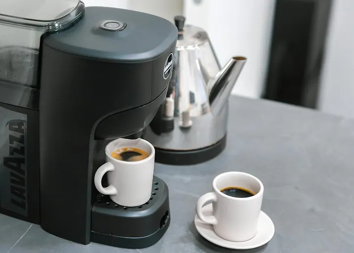 Hostdomus - Azure Loft Free Garage