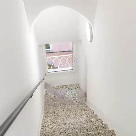 Hostdomus - Azure Loft Free Garage Loano