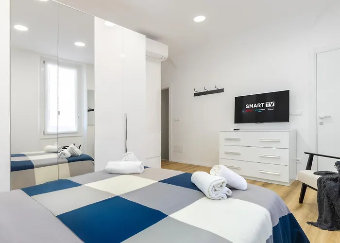 Appartement Hostdomus - Azure Loft Free Garage *